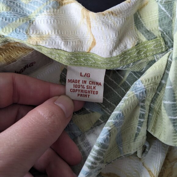 Tommy Bahama 100% Silk Button Up Size Large - Picture 6 of 6